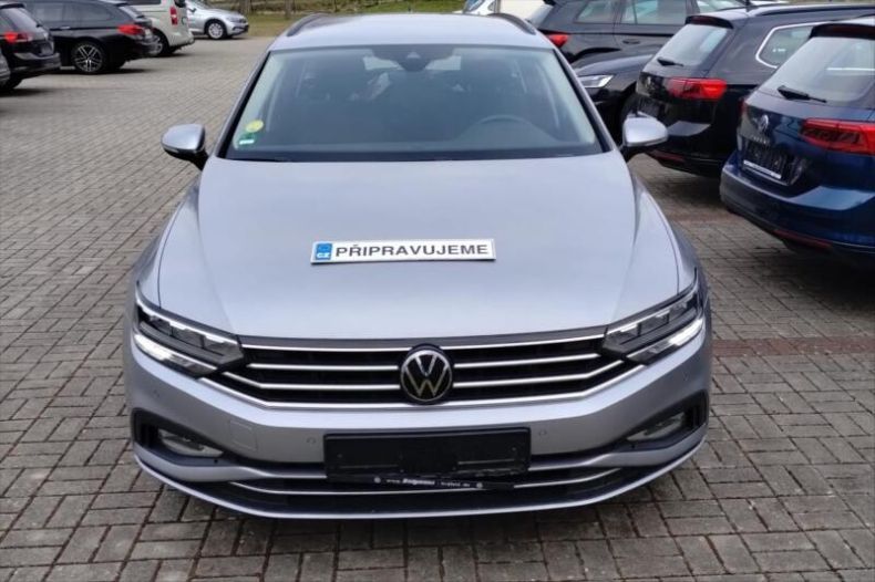Volkswagen Passat - hlavní foto