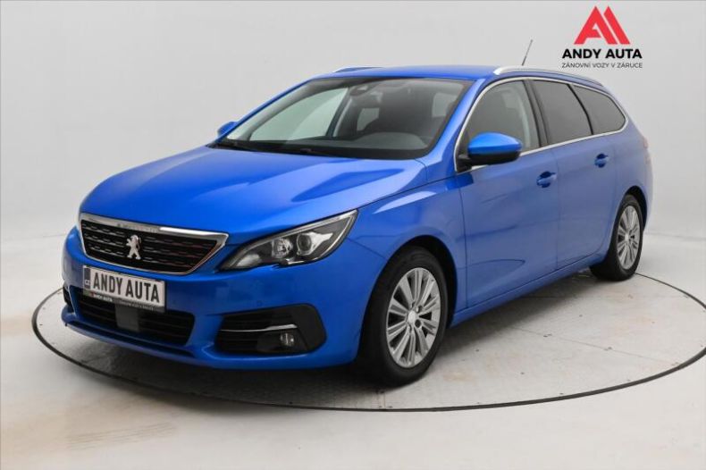 Peugeot 308 - hlavní foto
