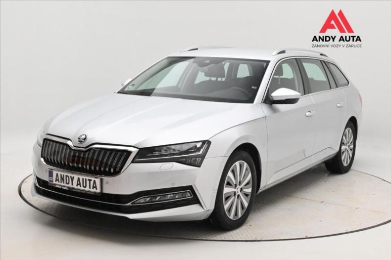 Škoda Superb - hlavní foto