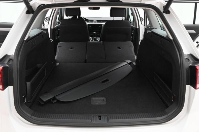 Volkswagen Passat - hlavní fotka