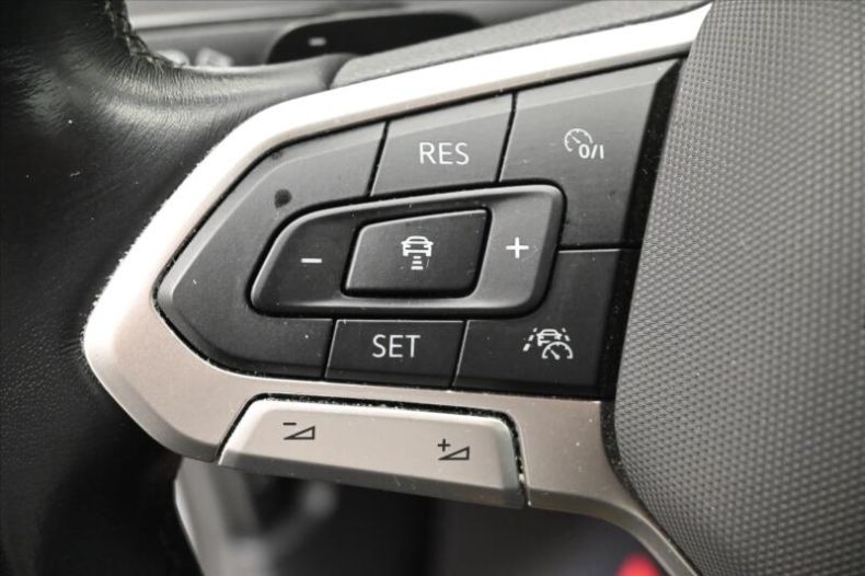 Volkswagen Passat - hlavní fotka