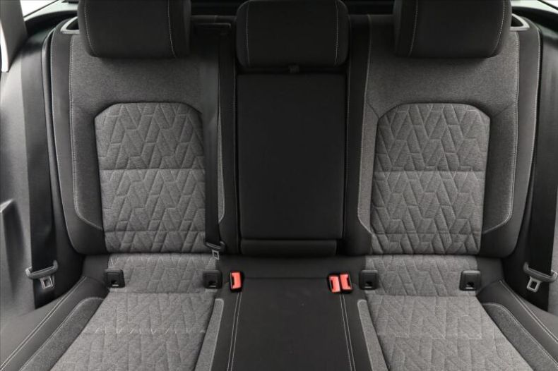 Volkswagen Passat - hlavní fotka