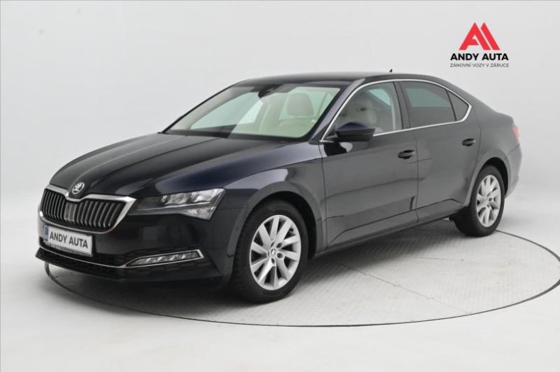 Škoda Superb - hlavní foto