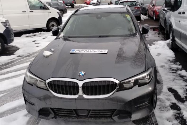 BMW Řada 3 - hlavní foto