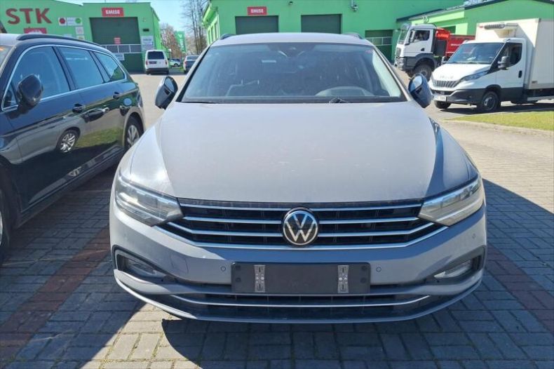 Volkswagen Passat - hlavní fotka inzerátu