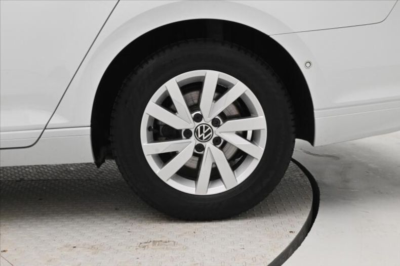 Volkswagen Passat - hlavní fotka