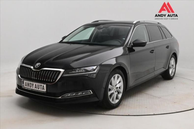 Škoda Superb - hlavní foto
