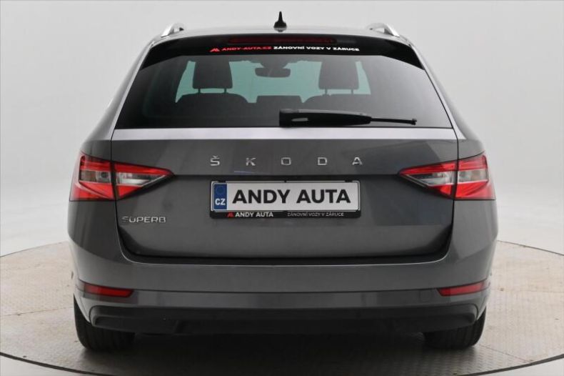 Škoda Superb - hlavní fotka