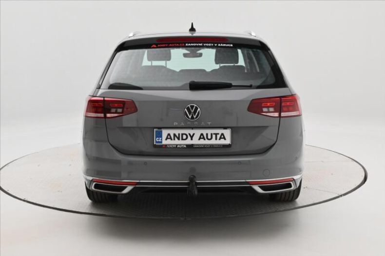 Volkswagen Passat - hlavní fotka