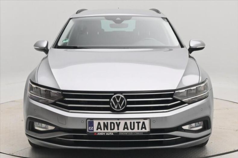 Volkswagen Passat - hlavní fotka
