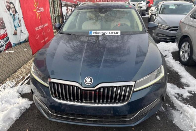 Škoda Superb - hlavní foto