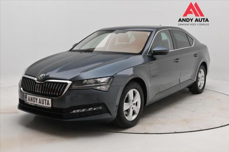 Škoda Superb - hlavní foto