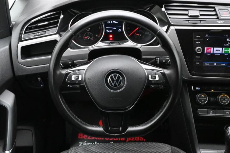 Volkswagen Touran - hlavní fotka