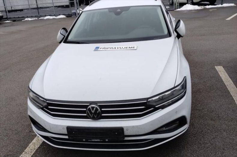 Volkswagen Passat - hlavní foto