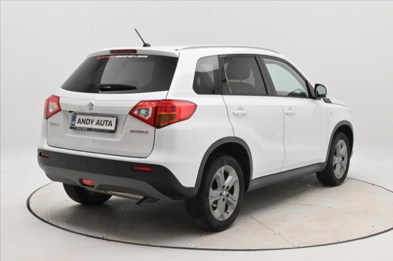 Suzuki Vitara - hlavní fotka