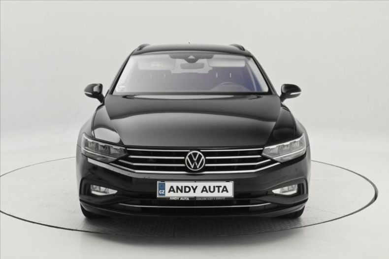 Volkswagen Passat - hlavní fotka