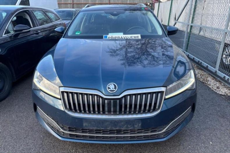Škoda Superb - hlavní foto