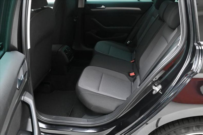 Volkswagen Passat - hlavní fotka