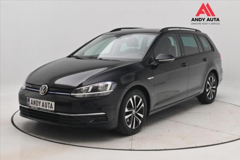 Volkswagen Golf - hlavní foto