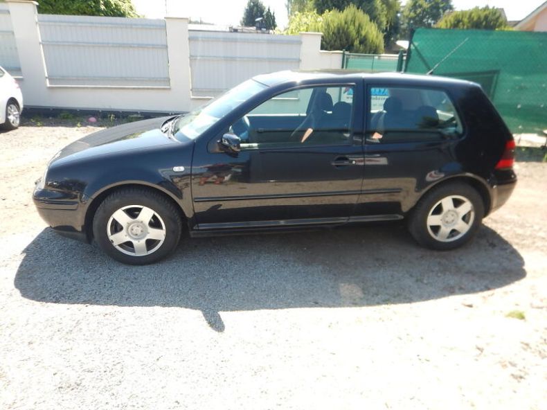 Volkswagen Golf - hlavní foto
