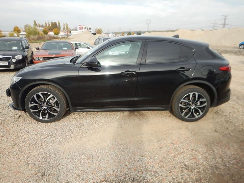 Alfa Romeo Stelvio - hlavní fotka inzerátu