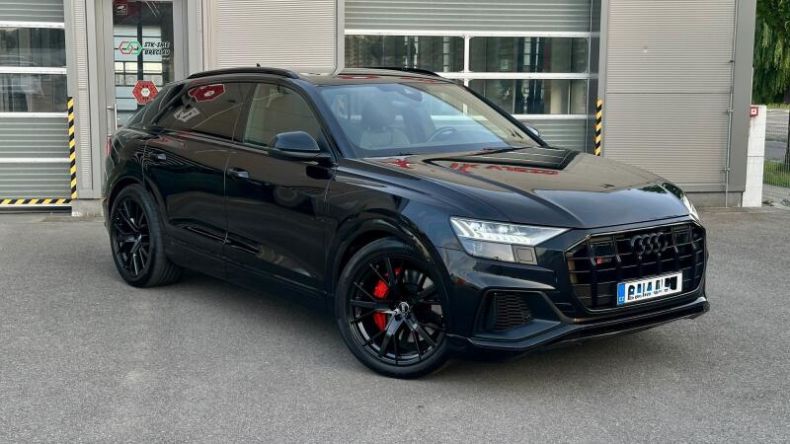 Audi Q8 - hlavní foto