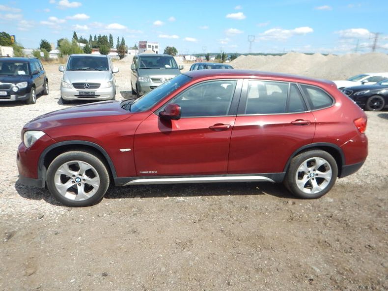 BMW X1 - hlavní foto