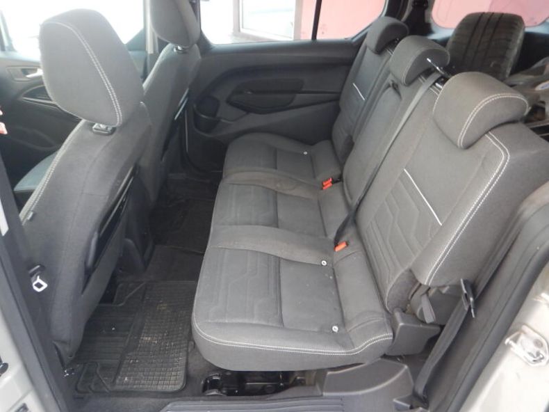 Ford Tourneo - hlavní fotka