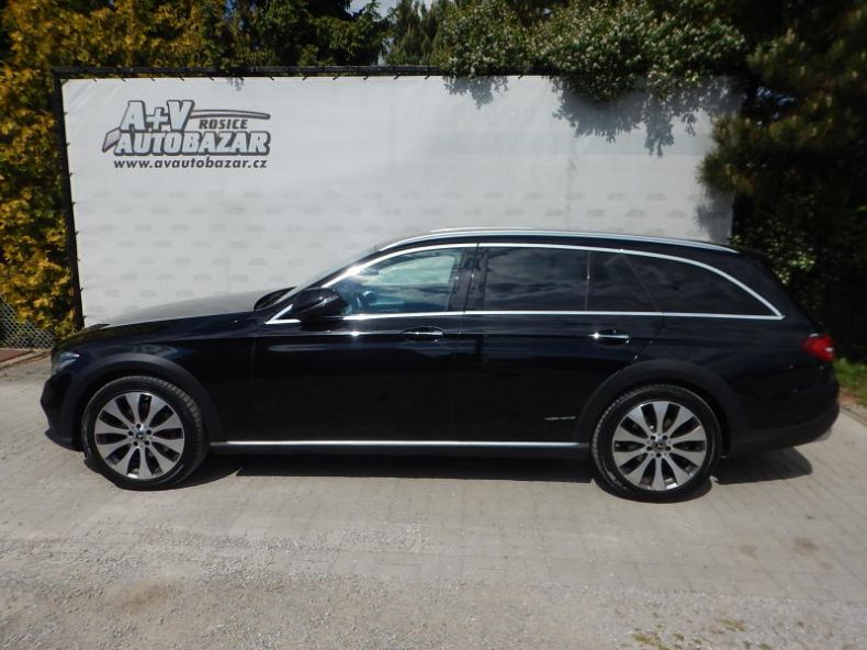 Mercedes Třída E - hlavní foto