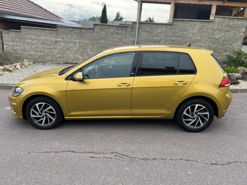 Volkswagen Golf - hlavní fotka