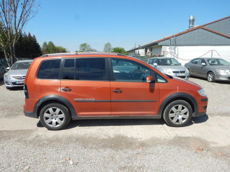 Volkswagen Touran - hlavní foto