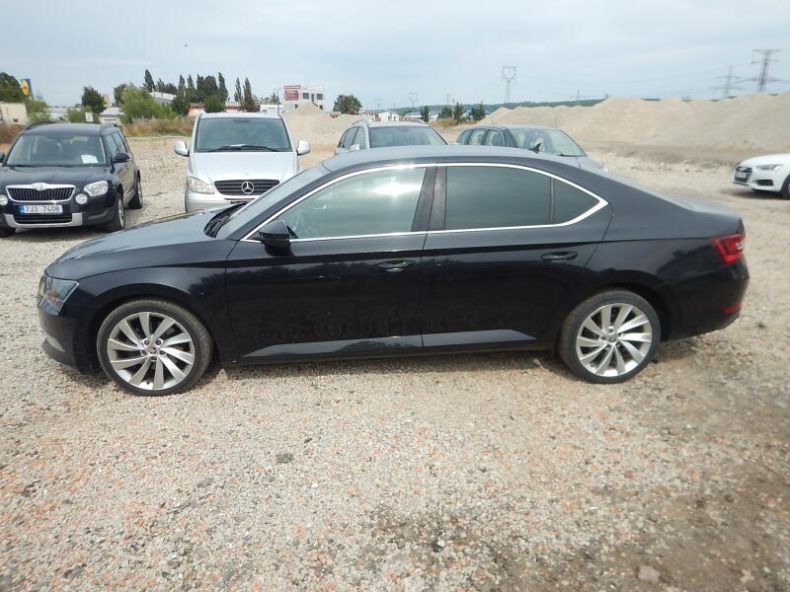 Škoda Superb - hlavní foto