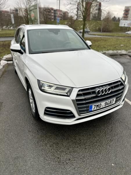 Audi Q5 - hlavní foto