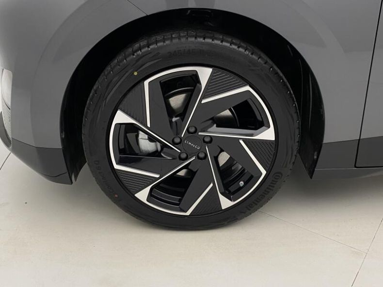 Lynk & Co 02 - hlavní fotka