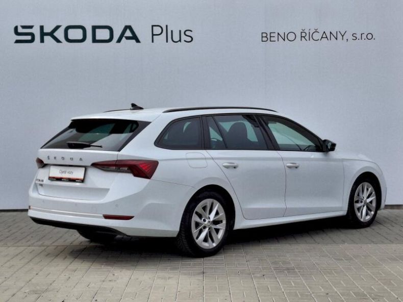 Škoda Octavia - hlavní fotka