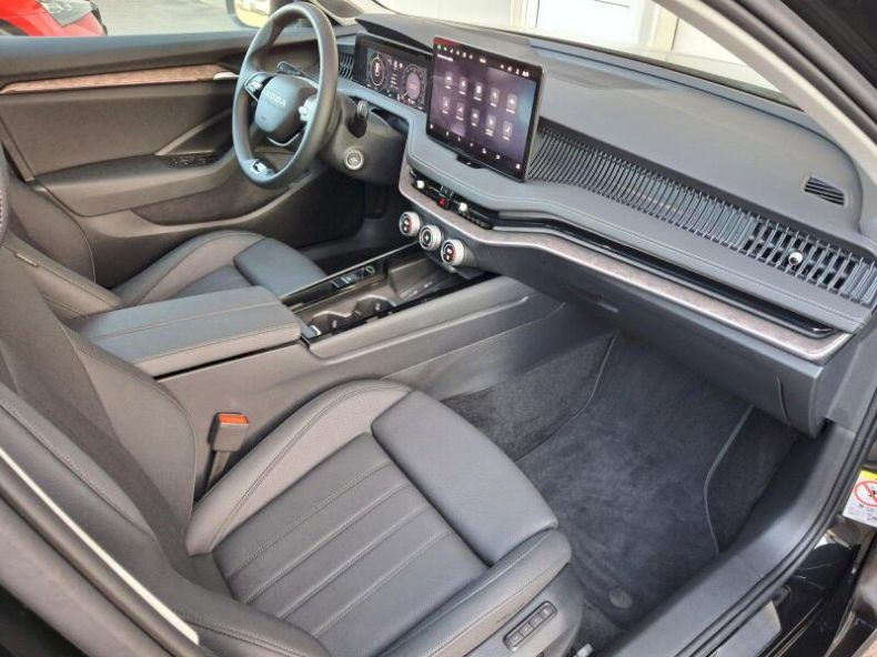 Škoda Superb - hlavní fotka
