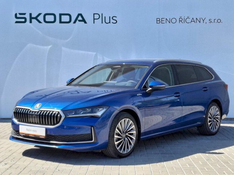 Škoda Superb - hlavní foto