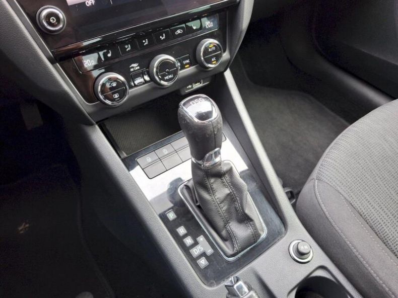 Škoda Octavia - hlavní fotka