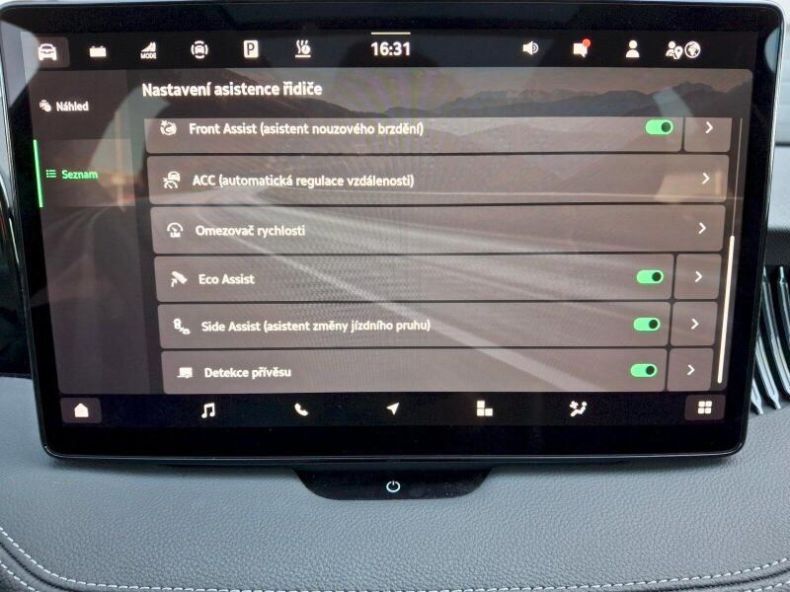 Škoda Superb - hlavní fotka