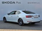 Škoda Superb - fotka číslo 10