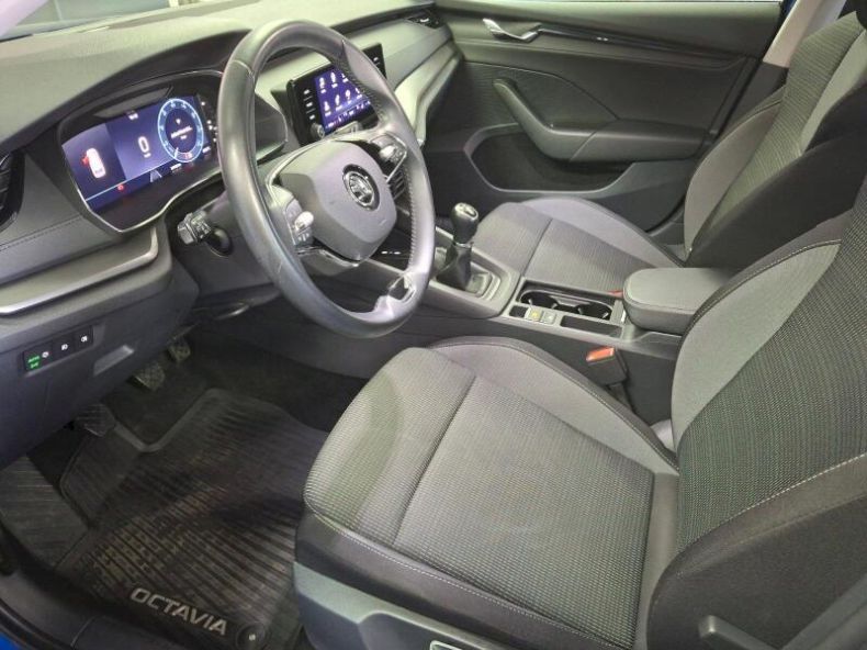 Škoda Octavia - hlavní fotka