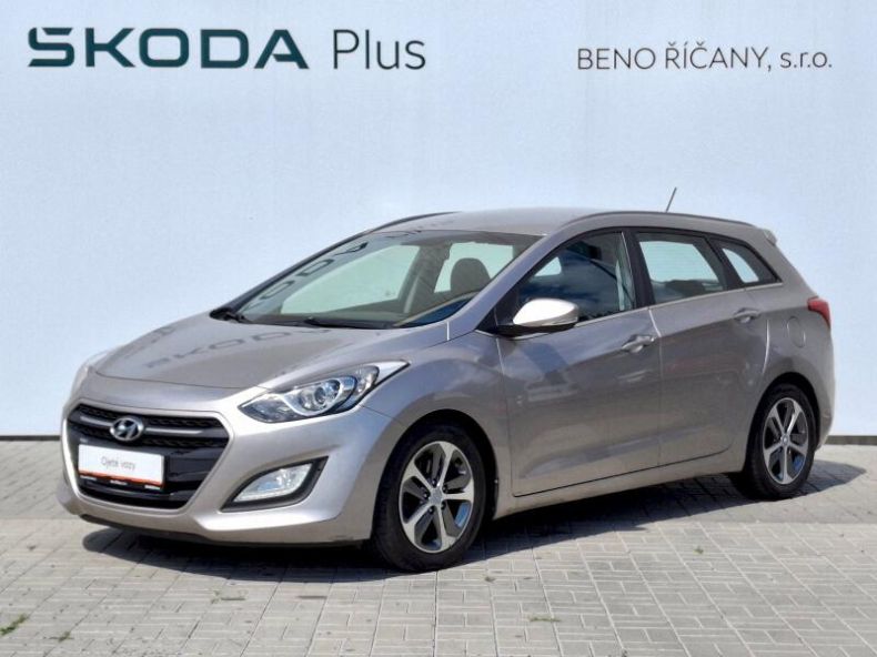 Hyundai i30 - hlavní foto