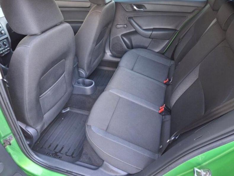 Škoda Rapid - hlavní fotka