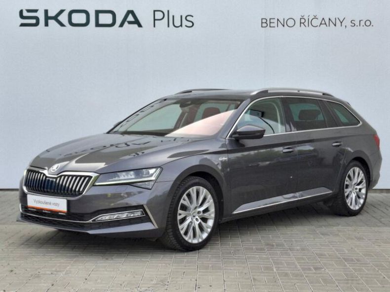 Škoda Superb - hlavní foto