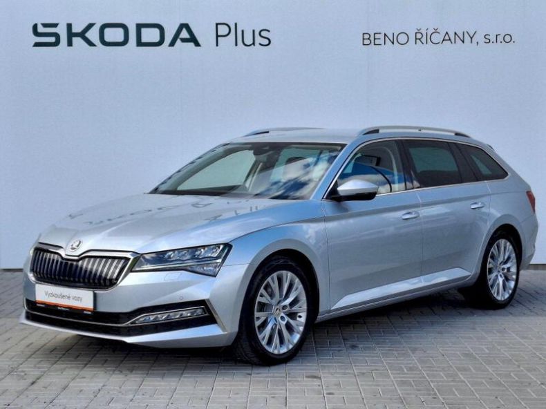 Škoda Superb - hlavní foto