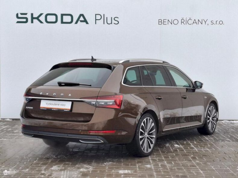 Škoda Superb - hlavní fotka