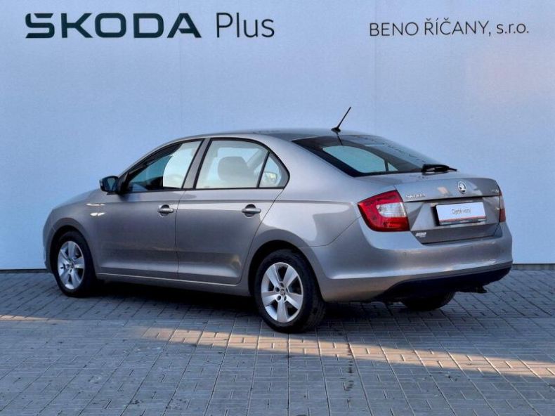 Škoda Rapid - hlavní fotka