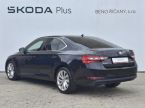 Škoda Superb - fotka číslo 10