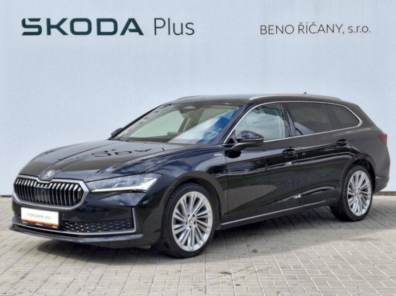 Škoda Superb - hlavní foto