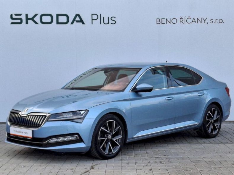 Škoda Superb - hlavní foto
